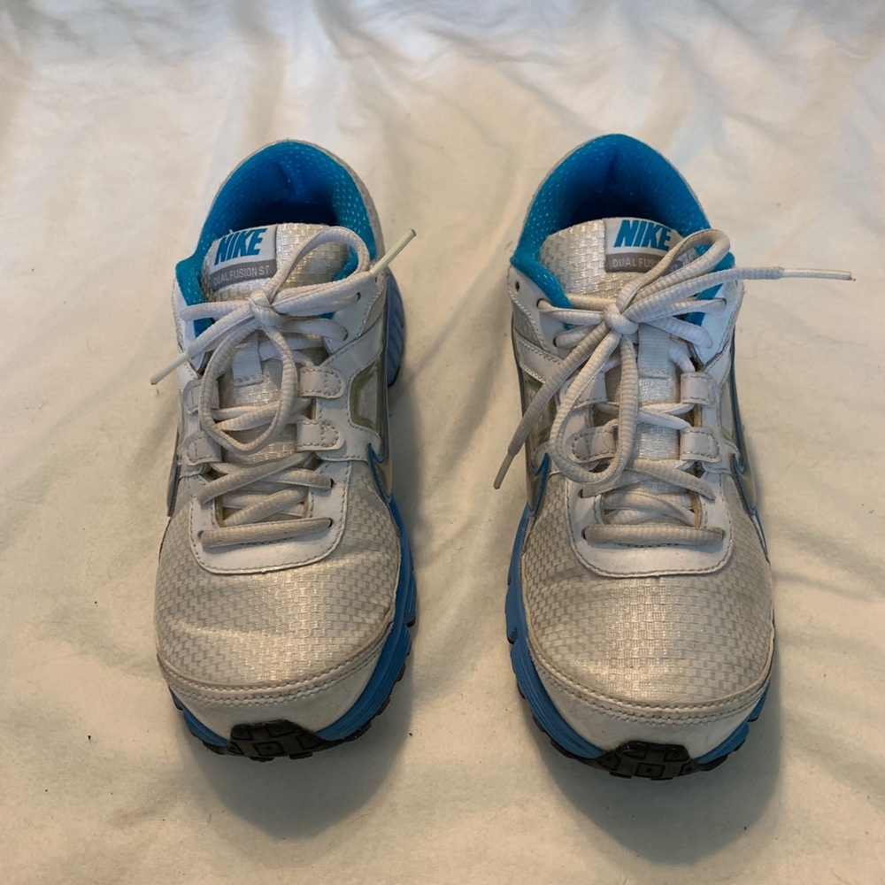 Nike Dual Fusion